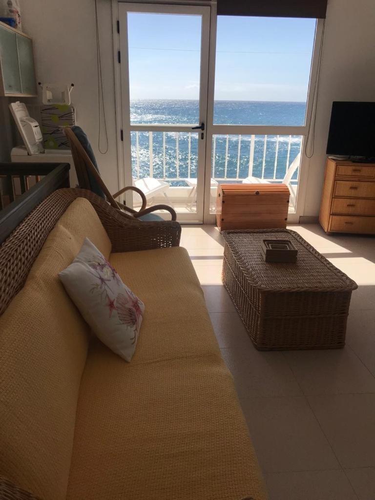 Apartamento Vv Yelymar. Playa De Alojera Exterior foto